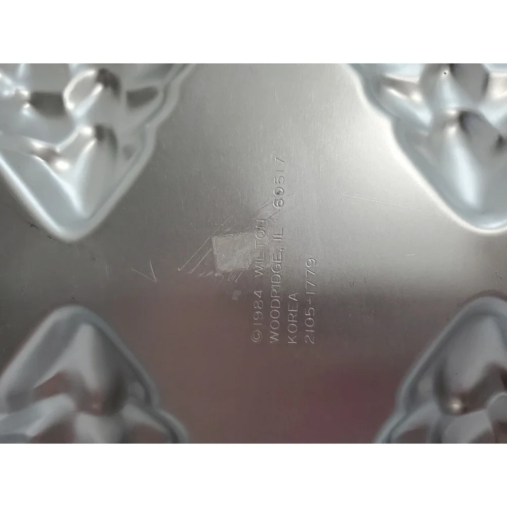 Vintage Wilton 1984 Mini Christmas Tree Cake Pan 2105-1779 Aluminum‎ 6 Cavity
